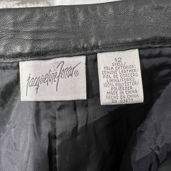 Like New |•JACQUELINE FERRAR•| Vintage Black Genuine Leather Pants - Picture 4 of 4